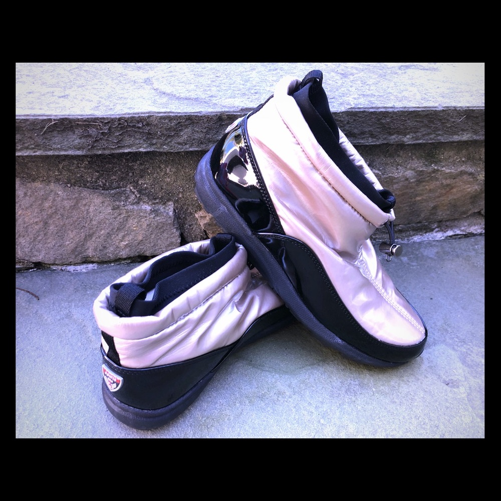 Sporto metallic bootie